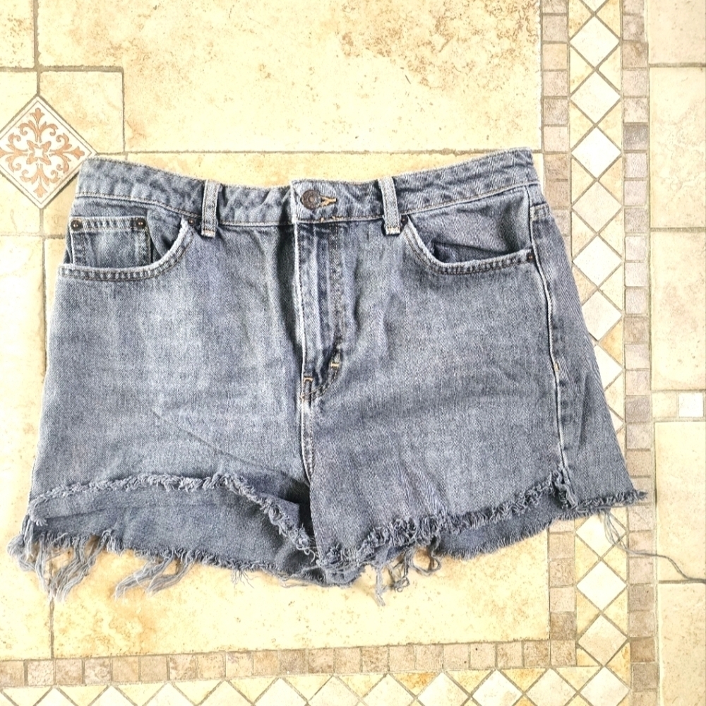 Topshop Mom Feayed Jean Shorts